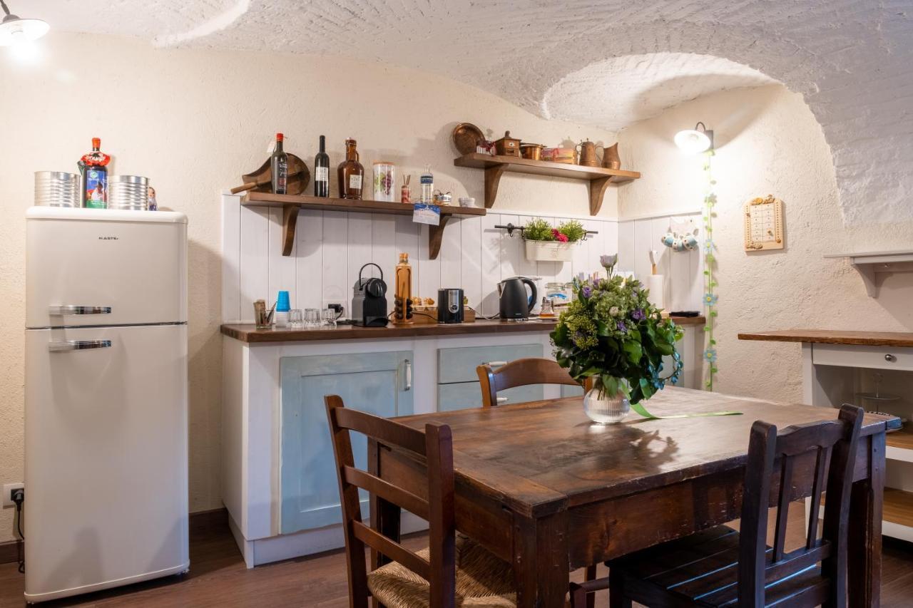 B&B Il Cortile Biella Exterior photo